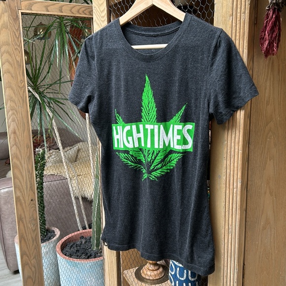 High Times 2013 Cannibis Cup San Francisco T-Shirt - Picture 3 of 12
